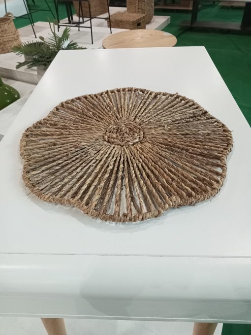 Tấm lót trang trí bàn ăn khung sắt kết hợp cói