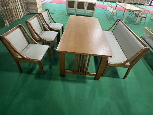 Bộ bàn ghế ăn gỗ thông nệm xám