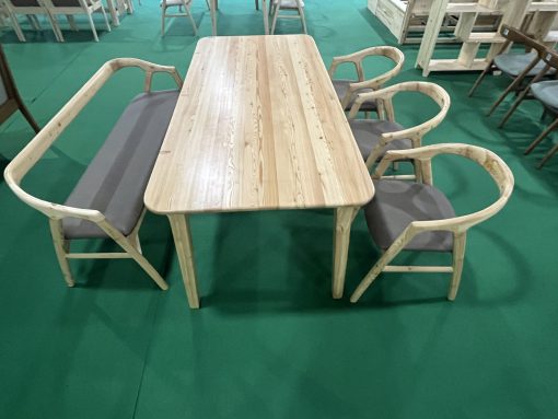 Bộ bàn ăn gỗ thông nệm xám đậm